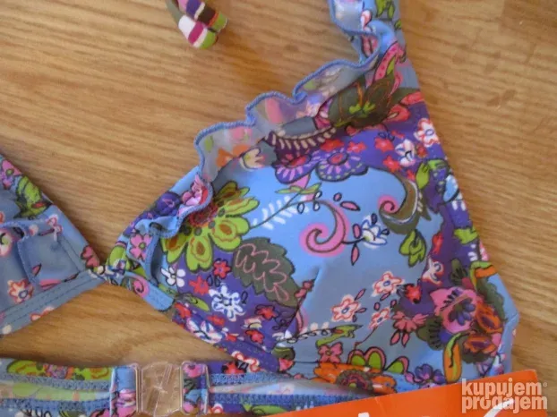 Nov bikini kupaci kostim.SOLA  . .iz dva dela 38 b cup