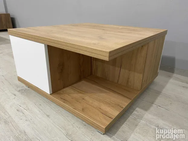 Klub sto 2F - zlatni hrast