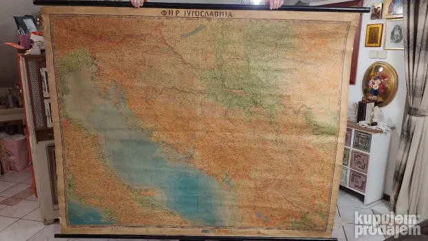 Stara geografska karta fnr jugoslavije iz 61 godine