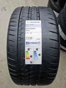 nove gume 315/30 r 21 i 255/35 r20 michelin cup2 carrera