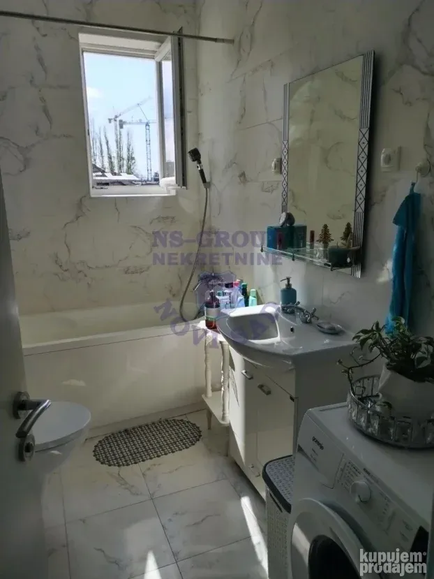 Dvosoban, 49m2, Bulevar Patrijarha Pavla! š. 547996