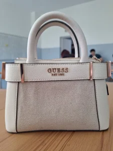 Zenska torbica GUESS