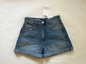 Zara zenski teksas sorts - novo 34 XS