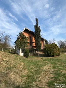 Najam vikendice sa bazenom na mesečnom nivou Fruška gora