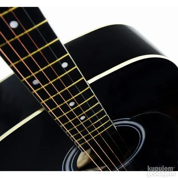 Akustična gitara veličine 41" u crnoj boji.Standardan wester
