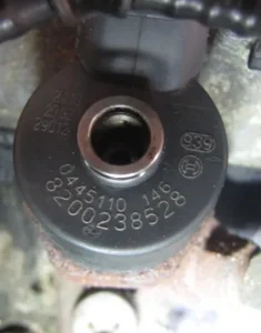 Dizne opel vivaro 1.9dci 146 < 8200238528 0445110146