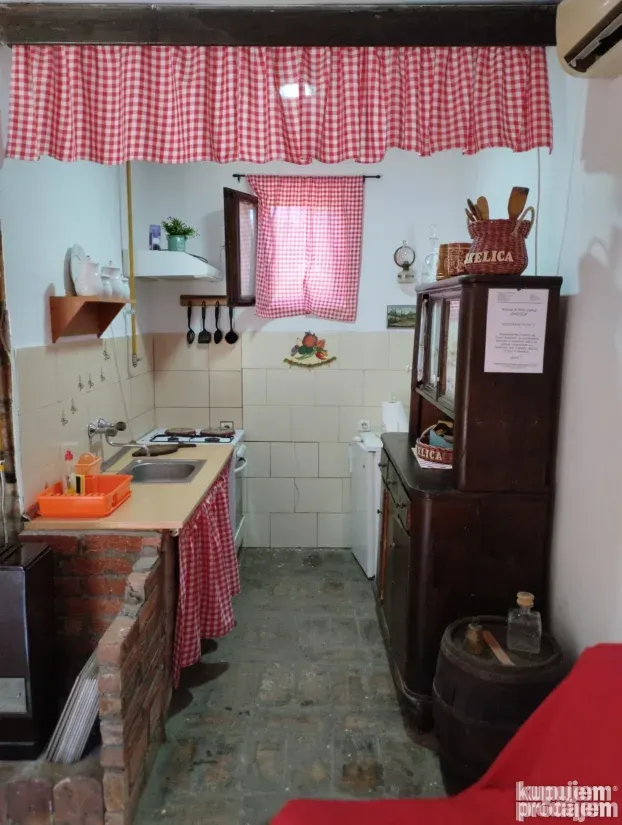 Kamp Neštin