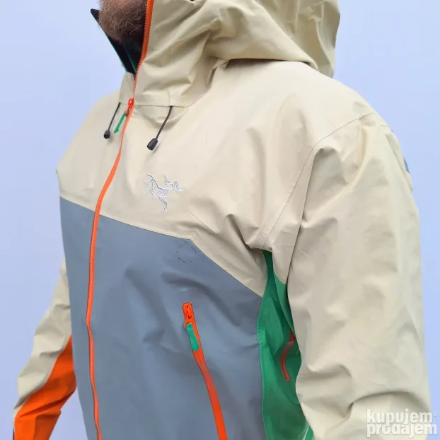 Muska Gore-tex jakna Arcterix kod 46 krem siva