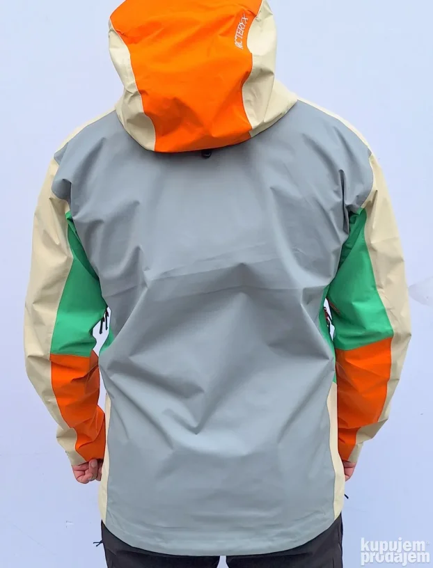 Muska Gore-tex jakna Arcterix kod 46 krem siva