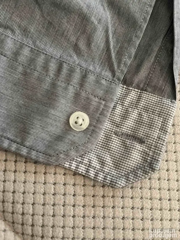 Siva muska kosulja (L) Hugo Boss - dve nijanse sive boje