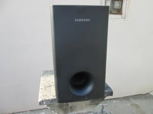Samsung pasivni subwufer  100 w