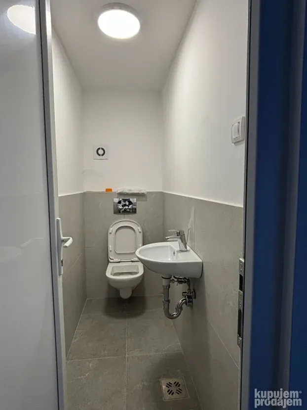 Izdavanje lokala 115M2 Zvezdara -Bulevar kod Kluza