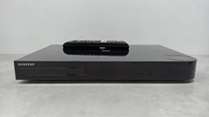 Samsung BD - F8500 Blu Ray/HDD/USB/WiFi   + daljinski