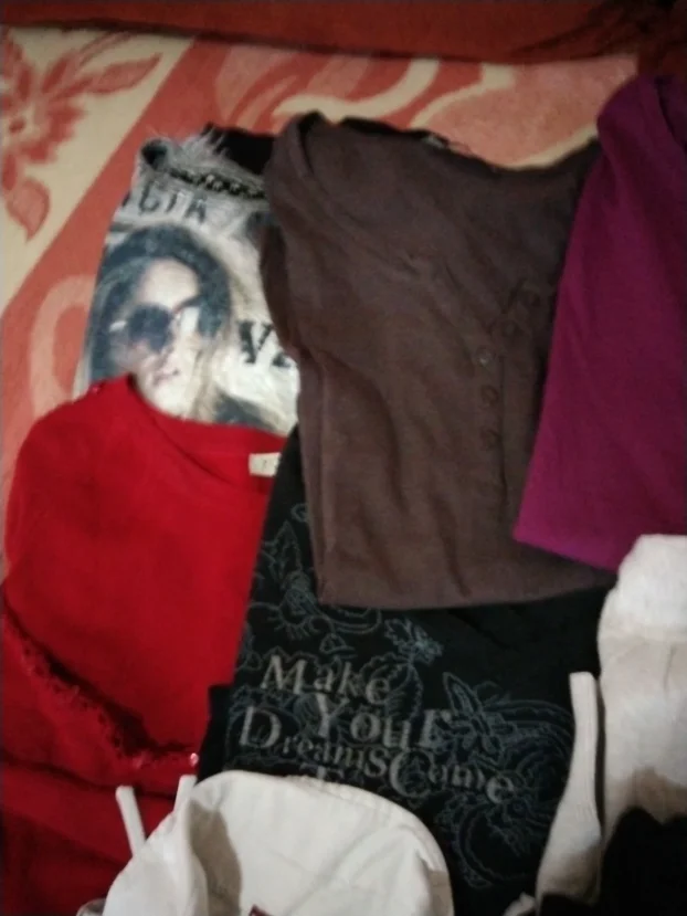 paket ženskih bluza dug rukav broj M mogućnost pola paketa