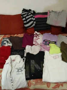 paket ženskih bluza dug rukav broj M mogućnost pola paketa