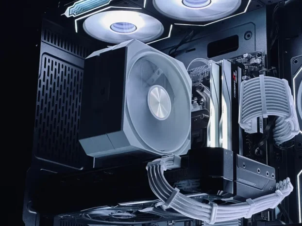 Komp Ryzen 9 5900XT & RTX 5070 12GB, požuri
