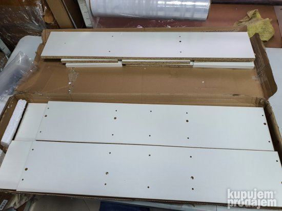 Zidna polica sa 9 Pregrada 90x16x78,2cm (Bela) - Fmd