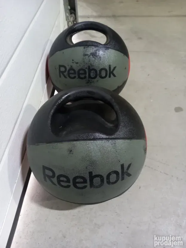 Reebok Medicine Ball Set with Grips 6 i 7 kg - Medicinka