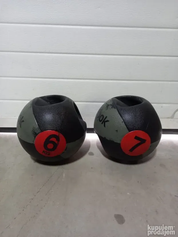 Reebok Medicine Ball Set with Grips 6 i 7 kg - Medicinka