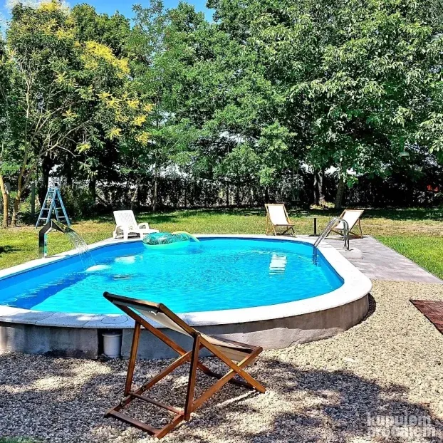 Bajkovita kuća, Čenej