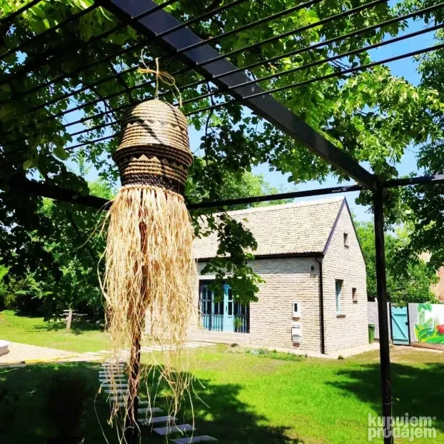 Bajkovita kuća, Čenej