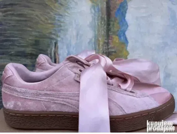 Puma  zenske patike SATEN broj 40 snizeno!
