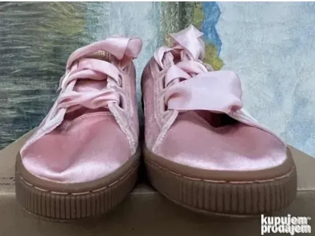 Puma  zenske patike SATEN broj 40 snizeno!