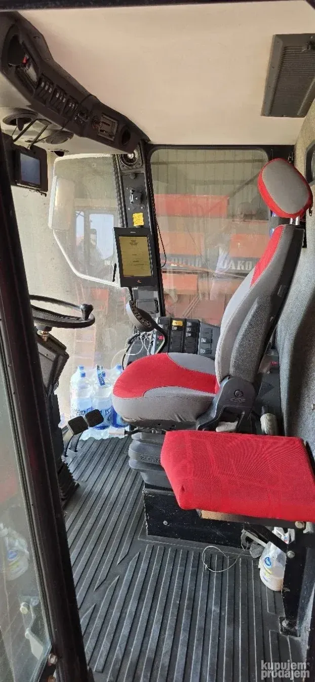 Kombajn Massey Ferguson 7256