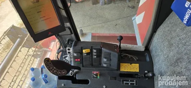 Kombajn Massey Ferguson 7256