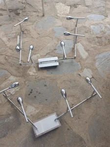 Dva plafonska lustera zglobna