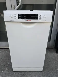 Bosch Masina za Sudove 8 Kompleta Novi Model