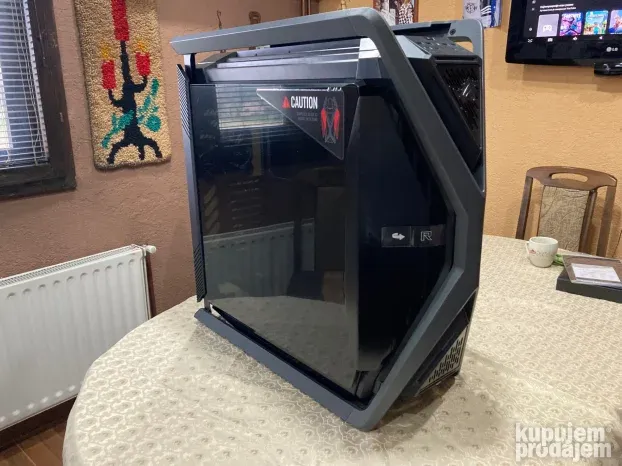 Asus ROG HYPERION GR701 kuciste + BESPLATAN POKLON