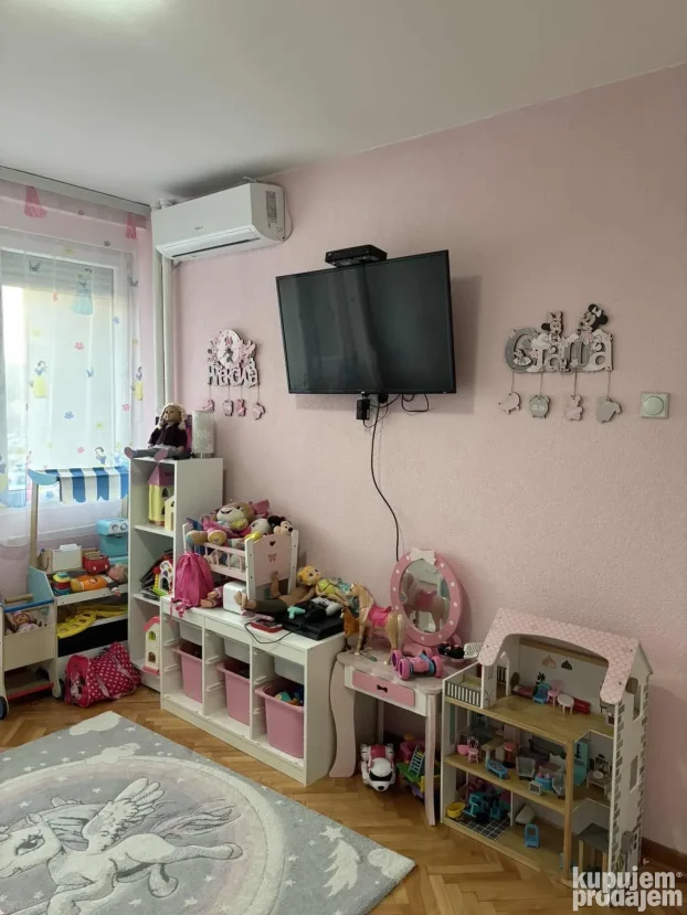 Cara Dusana, Medijana, dvoiposoban, 53 m²