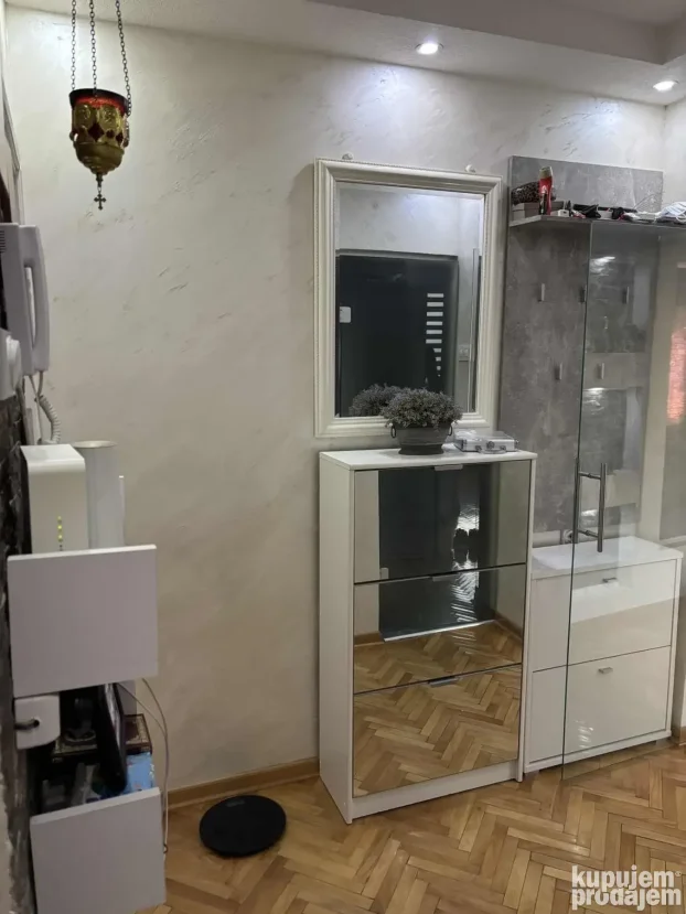 Cara Dusana, Medijana, dvoiposoban, 53 m²