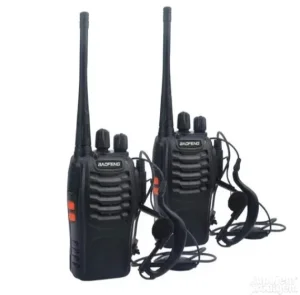 Toki voki Baofeng 888s dve stanice u pakovanju sa punjacem