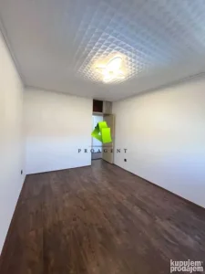 Gradska bolnica, 3.0 trosoban, 70 m²