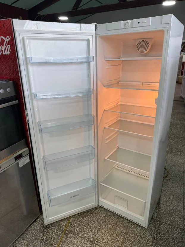 BOSCH GERMANY 357lit samo veliki frižider