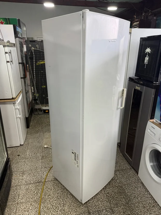 BOSCH GERMANY 357lit samo veliki frižider