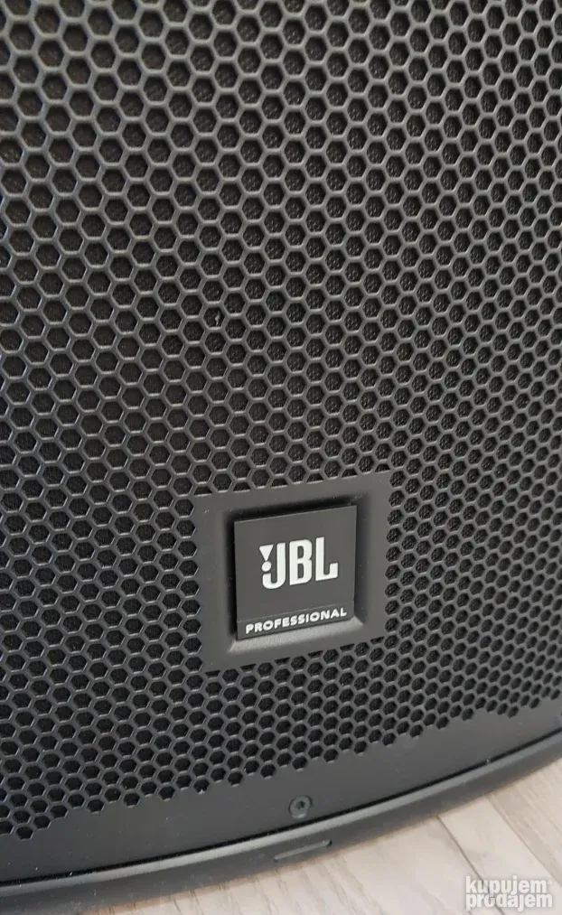 JBL EON710