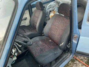 Zastava 101/128 prednja sedista