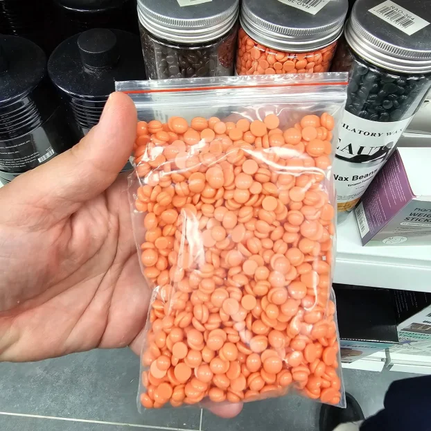 Topilica i vosak za depilaciju