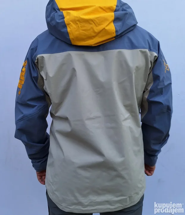 Muska Gore-tex jakna Arcterix kod 47 krem siva