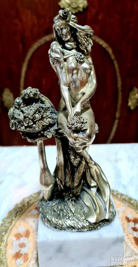 Vrhunska stara  srebrna dizajnerska figura na postolju- Dama
