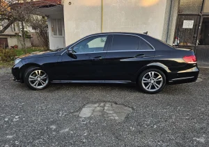 Mercedes E 220