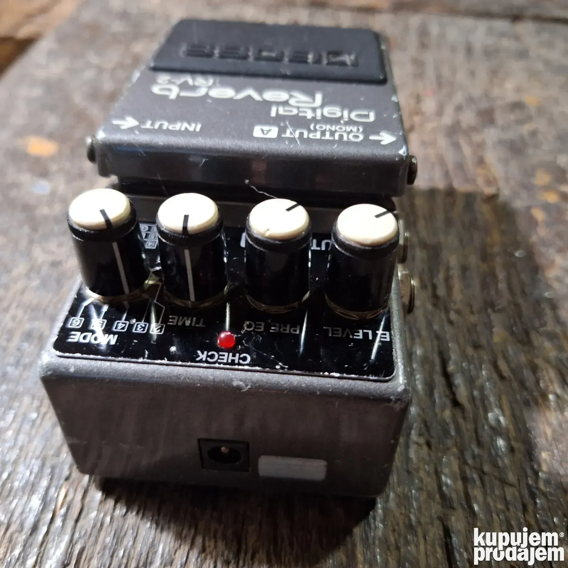 BOSS デジタル リバーブ RV-2 エフェクター