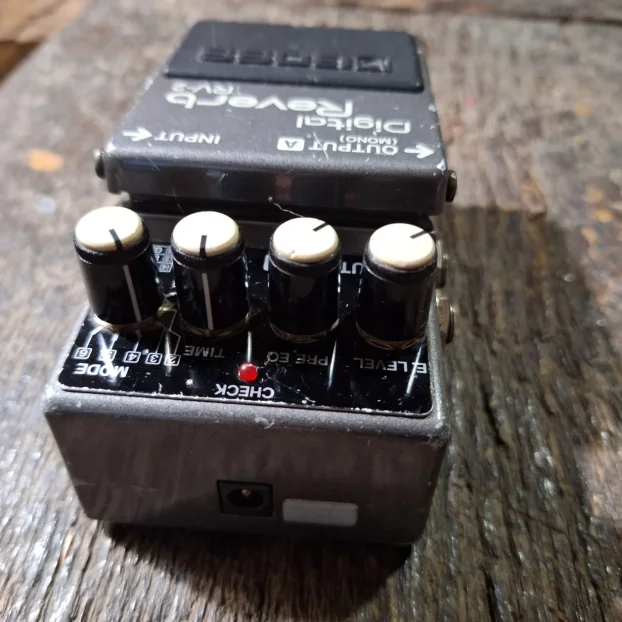 BOSS RV-2 ビンテージ 日本製 ☆希少 ビンテージ☆ 1987年 日本製 BOSS RV-2 初期モノ☆ 73804.jpg