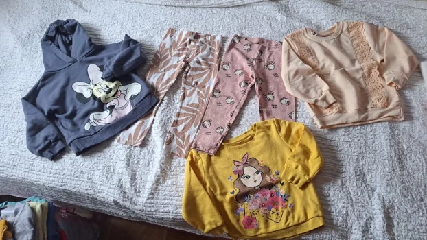 Paket stvari za devojcice za jesen povoljno 3-4god