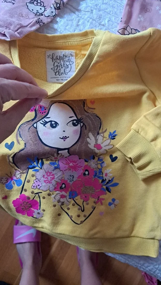 Paket stvari za devojcice za jesen povoljno 3-4god