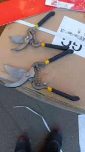 Makaze za orezivanje voća veci i manji model