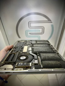 Čišćenje od prašine iMac računara